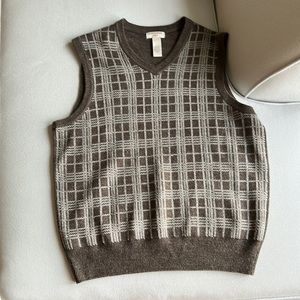 Small brown vintage sweater vest